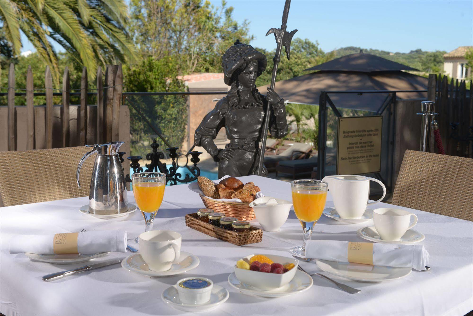 Hotel Dune Saint-Tropez Exteriör bild